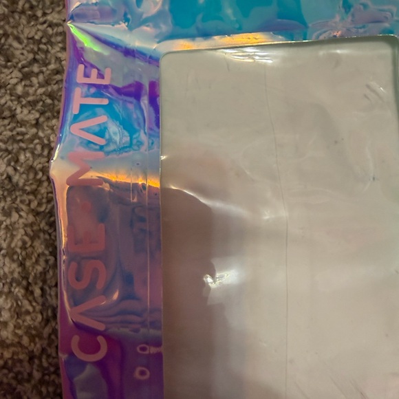 Case-Mate Iridescent Crossbody Bag with Lavender Strap - Picture 3 of 3